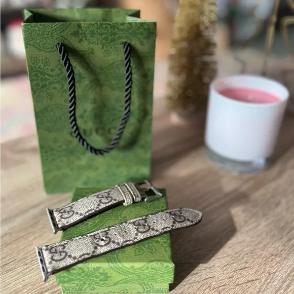 Upcycled Gucci GG Apple Watch Band - Picture 7 of 10